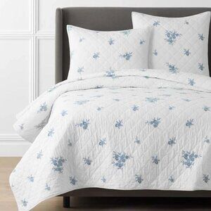 Brinda Floral Quilt - White, Twin/Twin XL